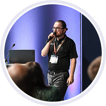 Cinos CTO Richard Evans addressing the Emergency Tech Show